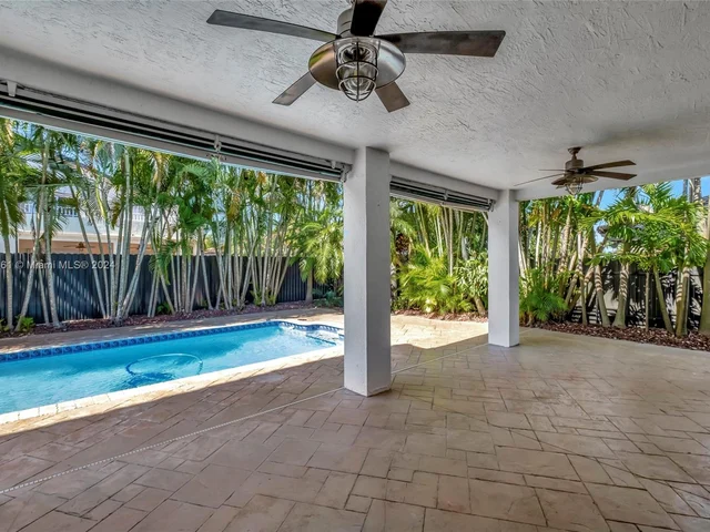 14272 SW 152nd Ct, Miami FL 33196