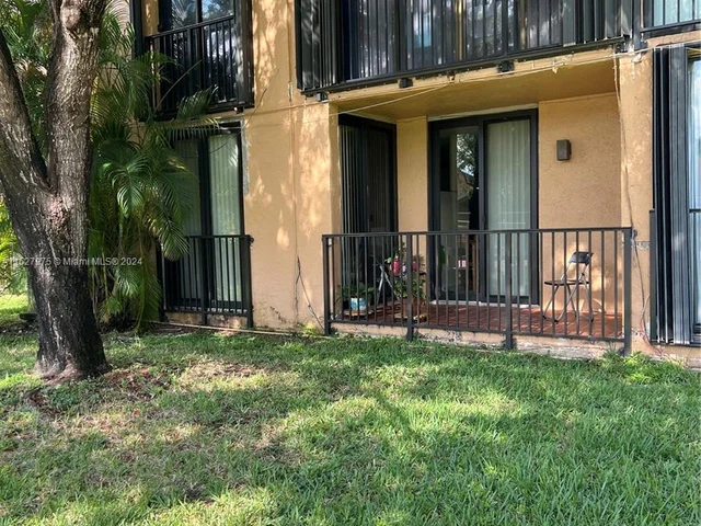 6745 SW 132nd Ave # 107, Miami FL 33183