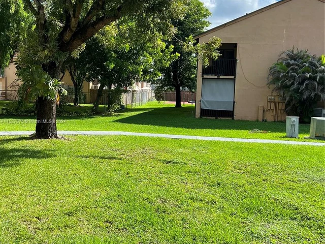 6745 SW 132nd Ave # 107, Miami FL 33183