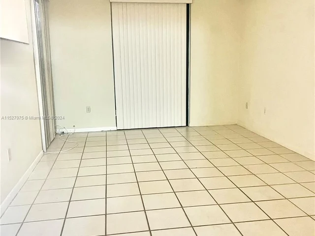 6745 SW 132nd Ave # 107, Miami FL 33183