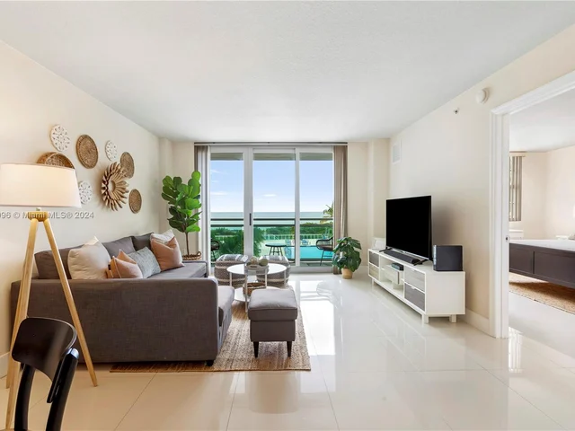 6917 Collins Ave # 411, Miami Beach FL 33141