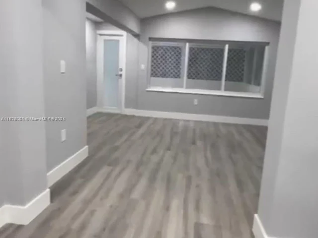 5701 Freedom St, Hollywood FL 33021