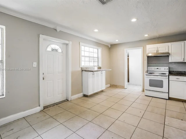 2841 NW 3rd St, Pompano Beach FL 33069