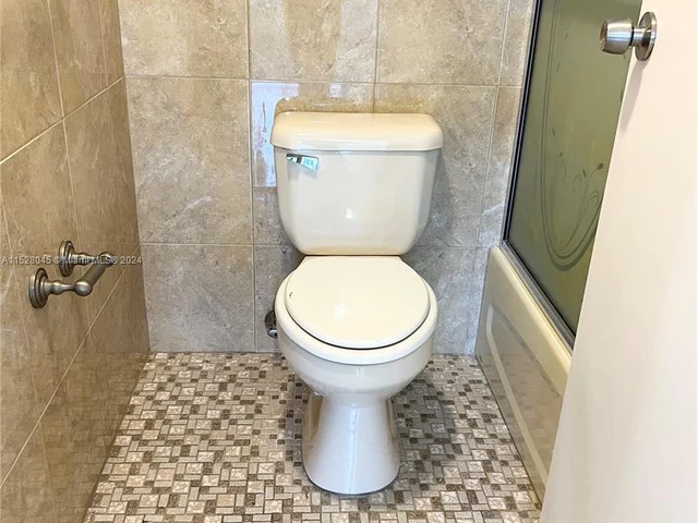 6937 E Bay Dr # 506, Miami Beach FL 33141