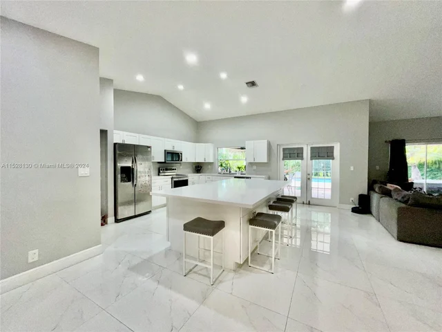 4644 NW 99th Ln, Coral Springs FL 33076