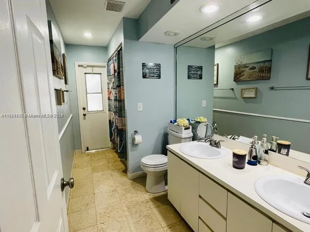 4644 NW 99th Ln, Coral Springs FL 33076