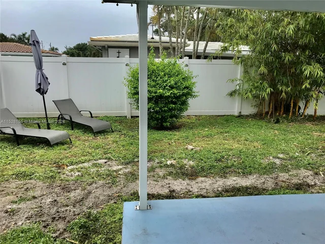 4640 NE 5th Ave, Oakland Park FL 33334