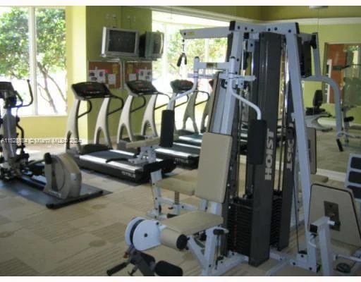 420 S Park Rd # 309, Hollywood FL 33021