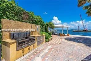 1915 Brickell Ave # C605, Miami FL 33129