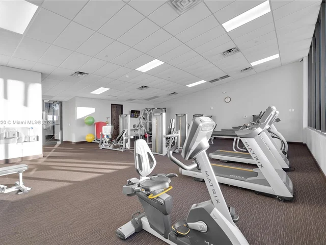 7681 NW 84th Ln, Tamarac FL 33321