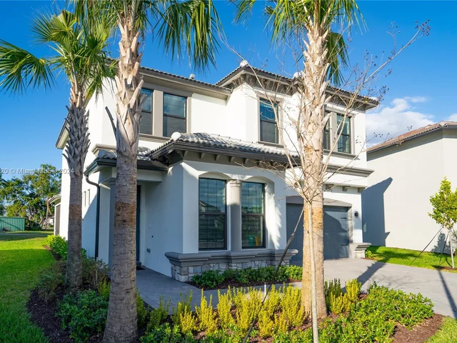 7681 NW 84th Ln, Tamarac FL 33321