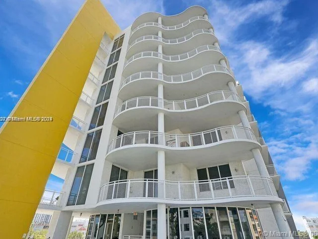 444 NE 30th St # 705, Miami FL 33137