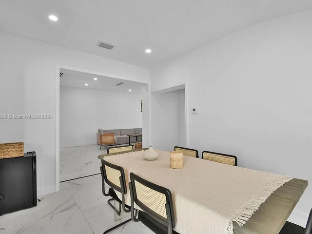 187 NW 53rd St # 0, Miami FL 33127