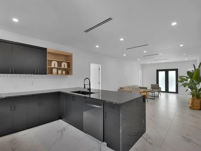 187 NW 53rd St # 0, Miami FL 33127