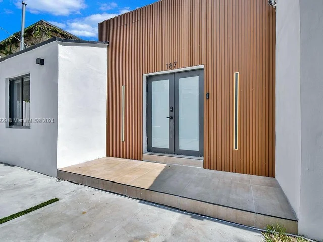 187 NW 53rd St # 0, Miami FL 33127