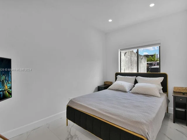 187 NW 53rd St # 0, Miami FL 33127