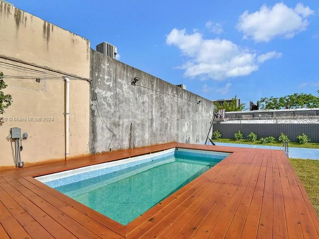 187 NW 53rd St # 0, Miami FL 33127