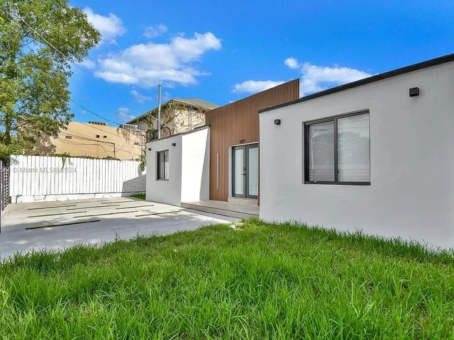 187 NW 53rd St # 0, Miami FL 33127