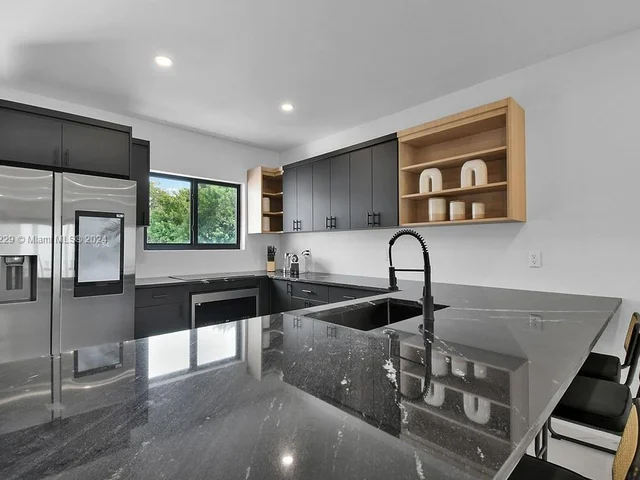 187 NW 53rd St # 0, Miami FL 33127