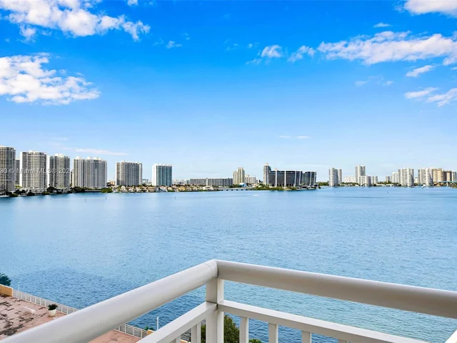 251 174th St # 818, Sunny Isles Beach FL 33160