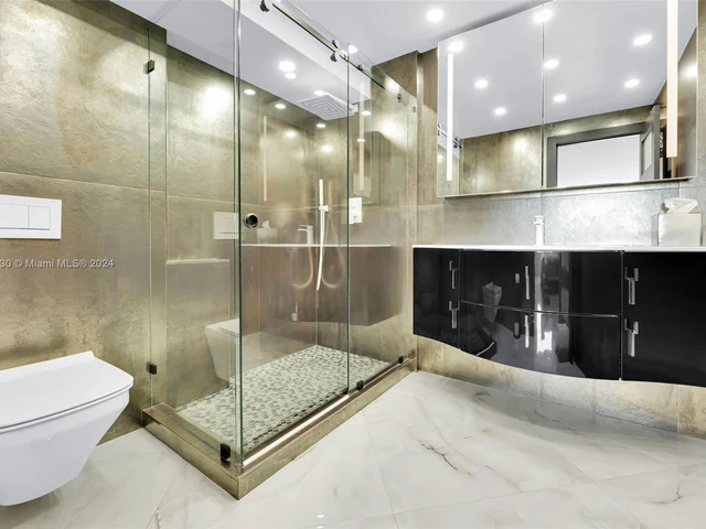 251 174th St # 818, Sunny Isles Beach FL 33160