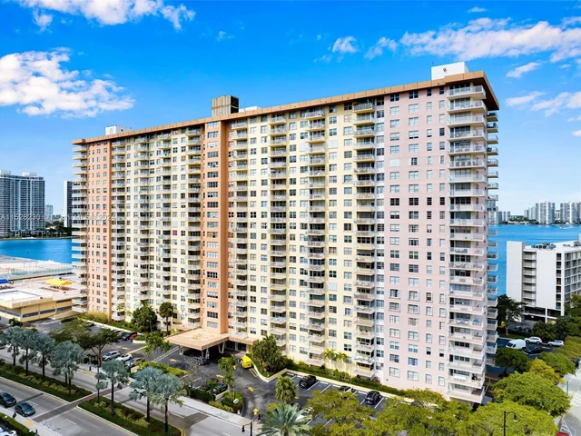 251 174th St # 818, Sunny Isles Beach FL 33160
