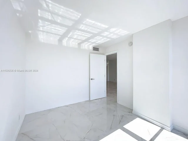 2017 S Ocean Dr # 1206, Hallandale Beach FL 33009