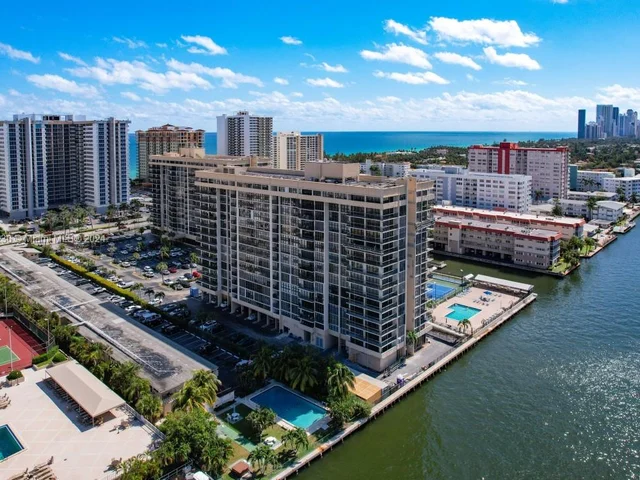 2017 S Ocean Dr # 1206, Hallandale Beach FL 33009