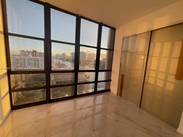 2017 S Ocean Dr # 1206, Hallandale Beach FL 33009