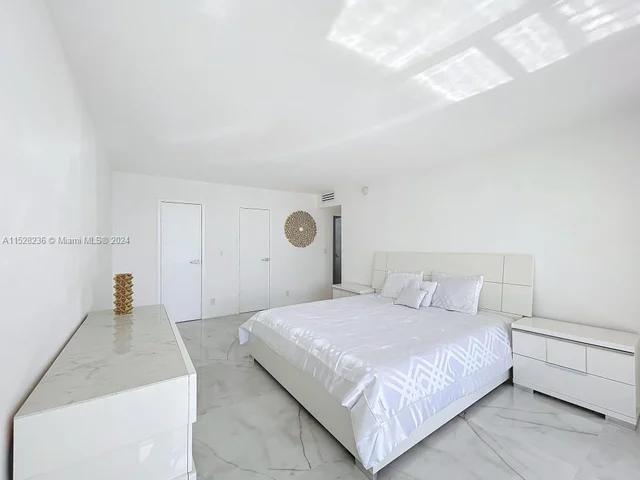 2017 S Ocean Dr # 1206, Hallandale Beach FL 33009