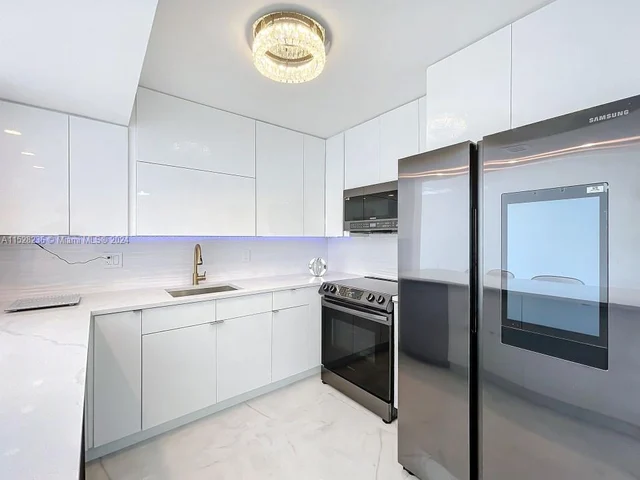 2017 S Ocean Dr # 1206, Hallandale Beach FL 33009