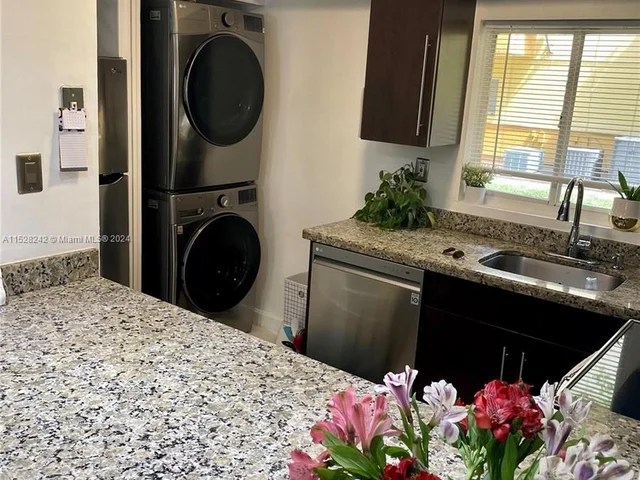 8249 SW 149th Ct # 101, Miami FL 33193