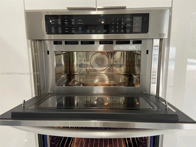 8721 SW 80th St, Miami FL 33173