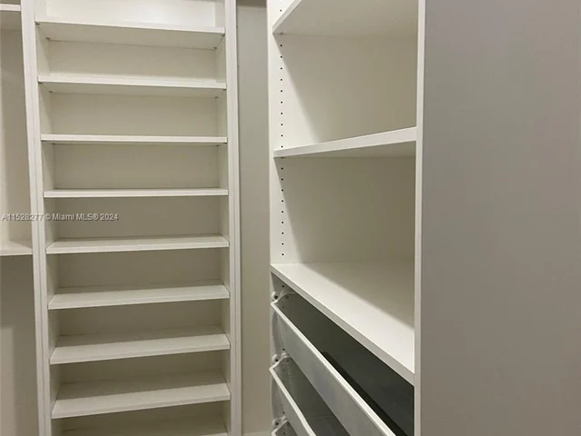 8721 SW 80th St, Miami FL 33173