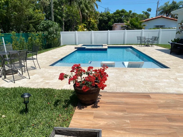 8721 SW 80th St, Miami FL 33173