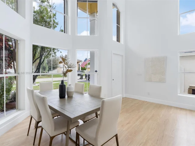 5324 NW 54th St, Coconut Creek FL 33073