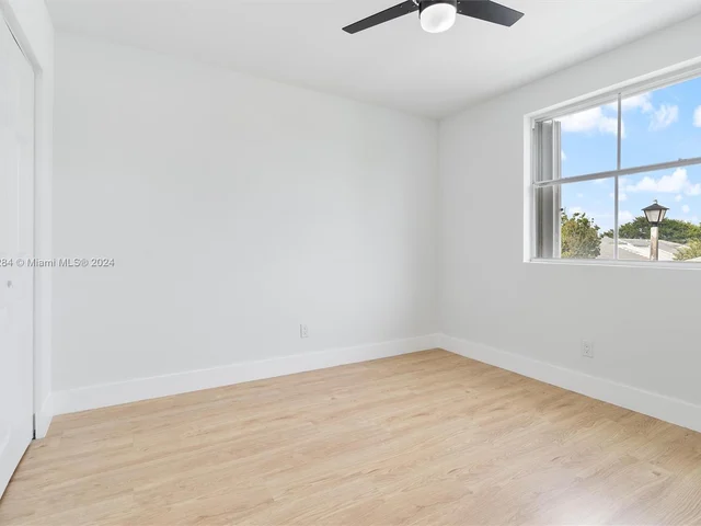 5324 NW 54th St, Coconut Creek FL 33073