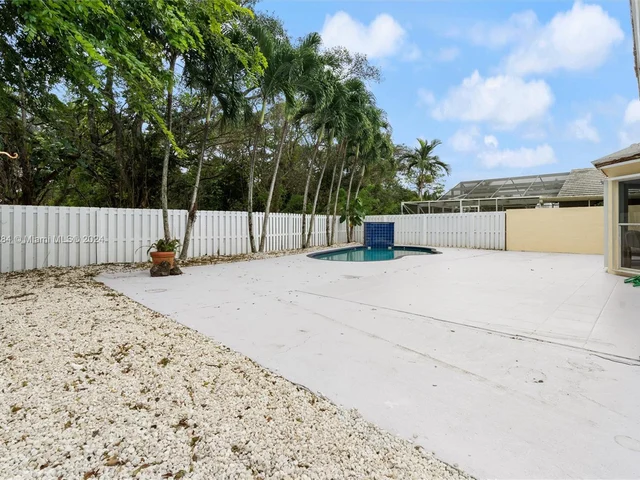 5324 NW 54th St, Coconut Creek FL 33073