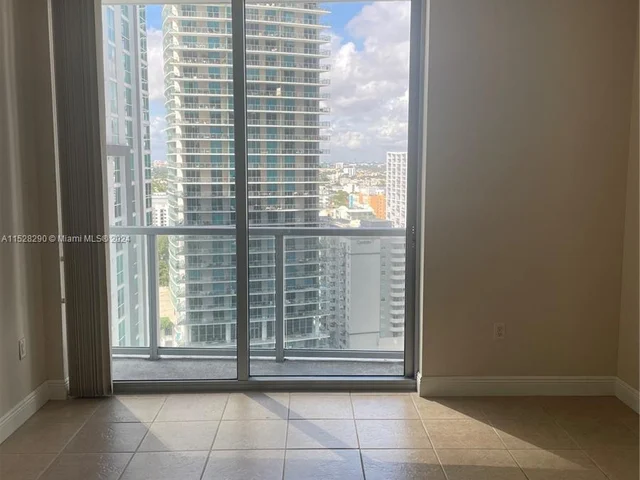 1060 BRICKELL AV # 2211, Miami FL 33131
