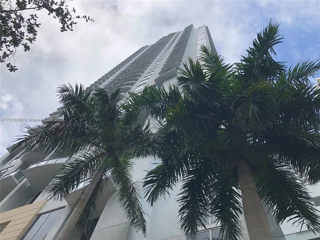 1060 BRICKELL AV # 2211, Miami FL 33131