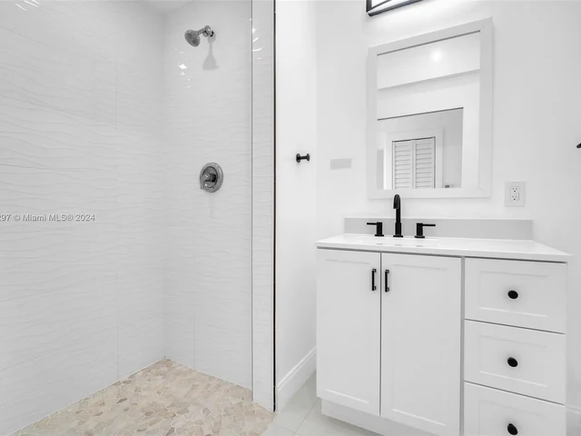 1223 Polk St # 0, Hollywood FL 33019