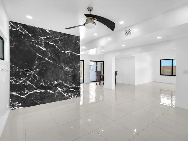 1223 Polk St # 0, Hollywood FL 33019