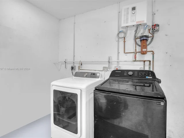 1223 Polk St # 0, Hollywood FL 33019