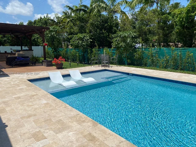 8721 SW 80th St, Miami FL 33173