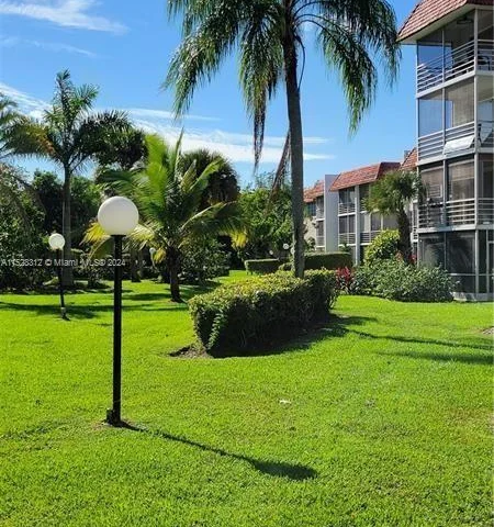 3774 Inverrary Blvd # 206P, Lauderhill FL 33319