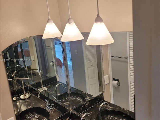 3774 Inverrary Blvd # 206P, Lauderhill FL 33319