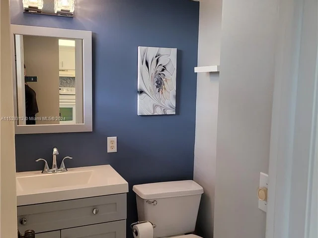 3774 Inverrary Blvd # 206P, Lauderhill FL 33319