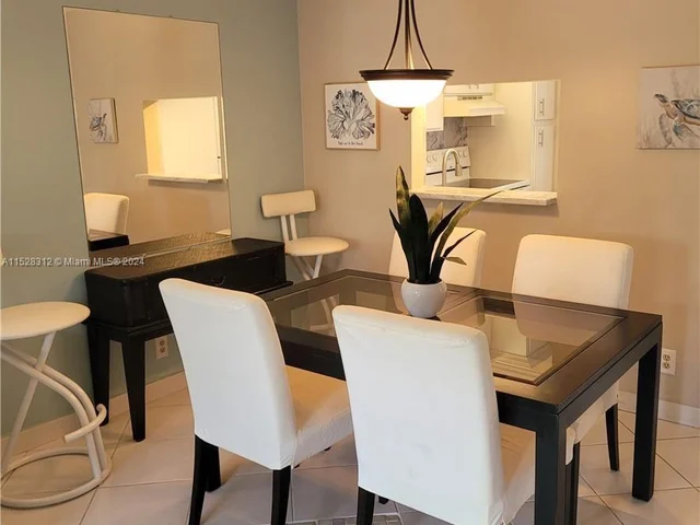 3774 Inverrary Blvd # 206P, Lauderhill FL 33319