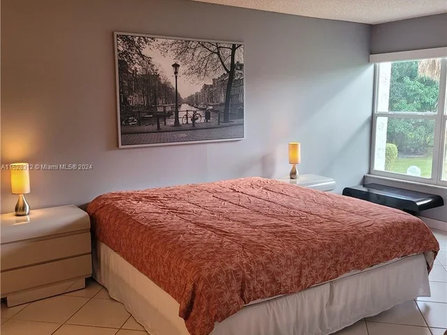 3774 Inverrary Blvd # 206P, Lauderhill FL 33319