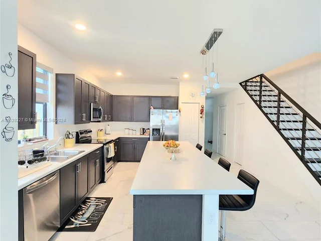 25336 SW 107th Ct, Homestead FL 33032